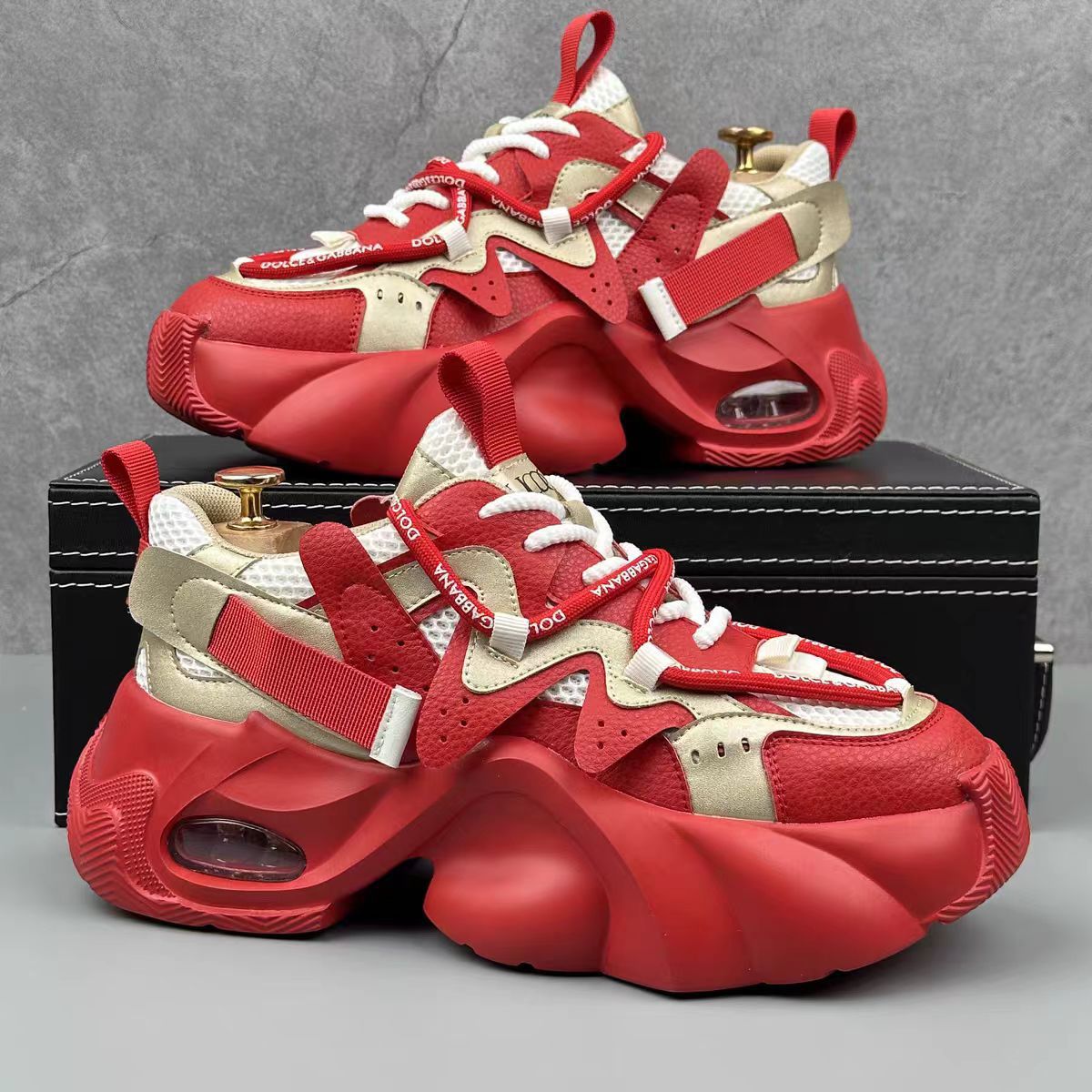 Sepatu Pria Kasual Model Dad S - Sneaker Career ulasan dan harga